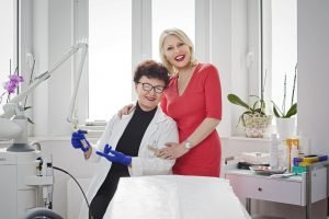 dve doktorice u ordinaciji
